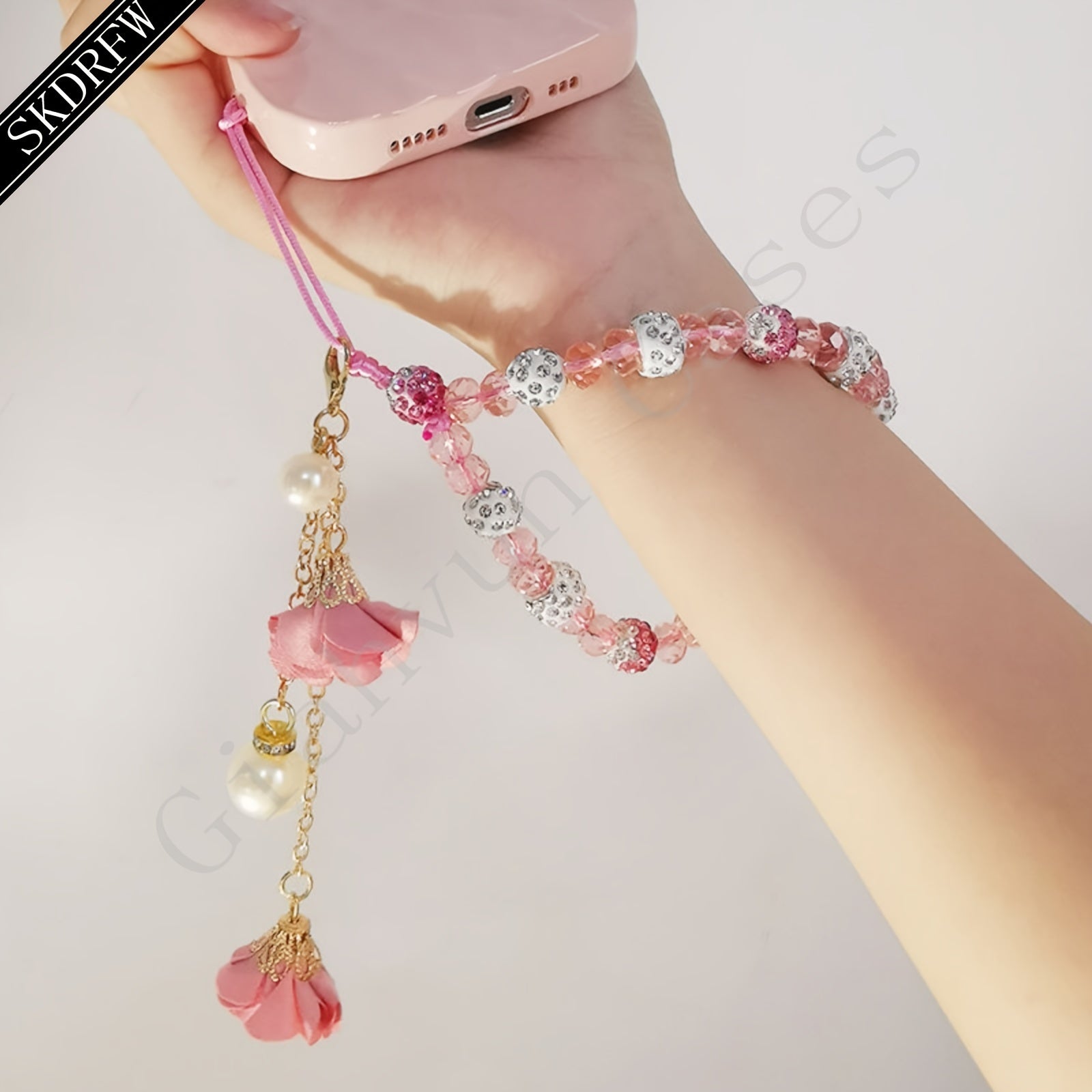 Fashionable Universal Phone Accessory With A Short Crystal Chain, Pure Phone Case, Pendant, And Wrist Strap